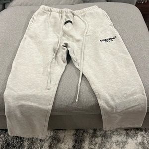 Essentials sweatpants XL